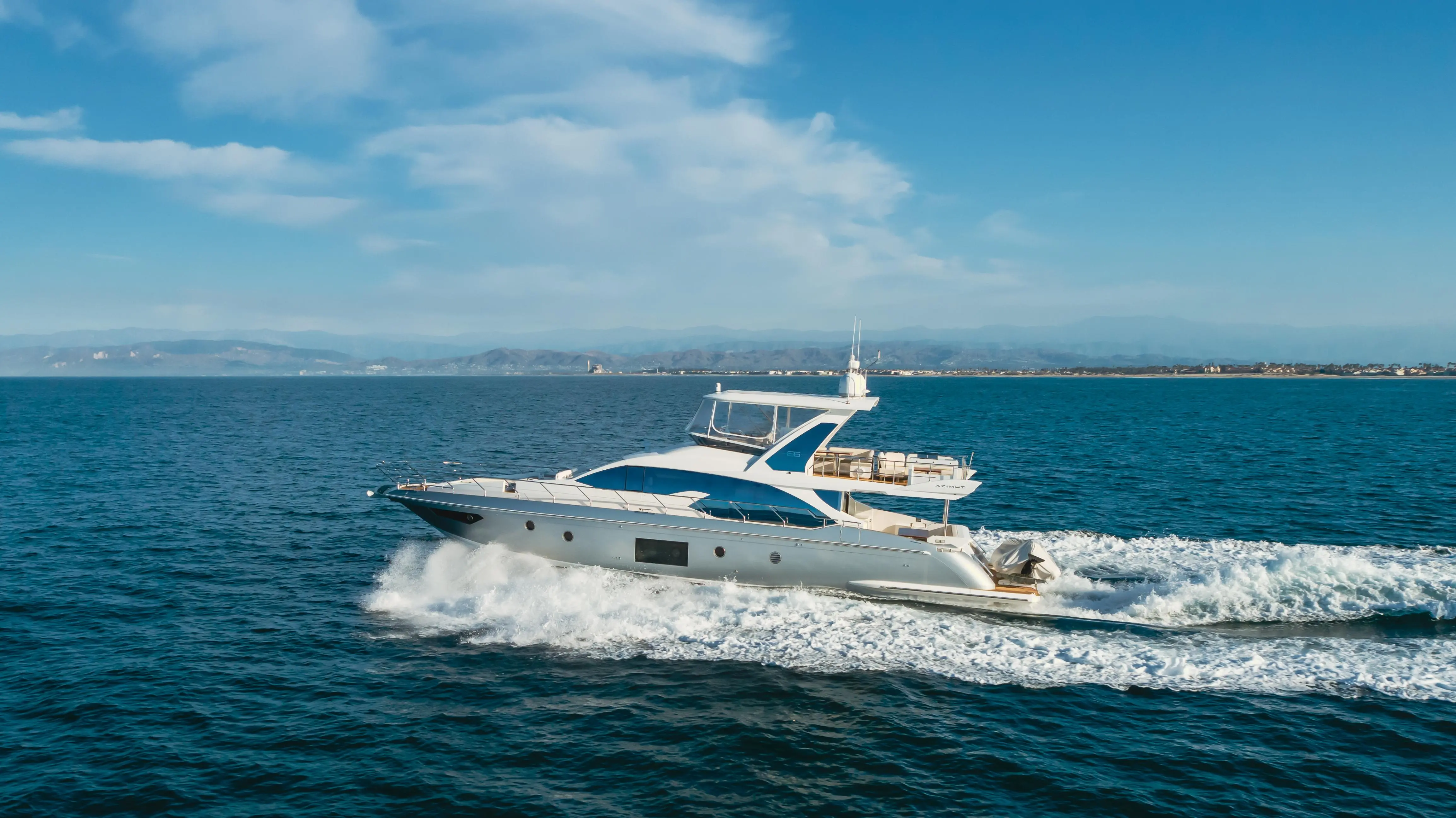 2017 Azimut 66