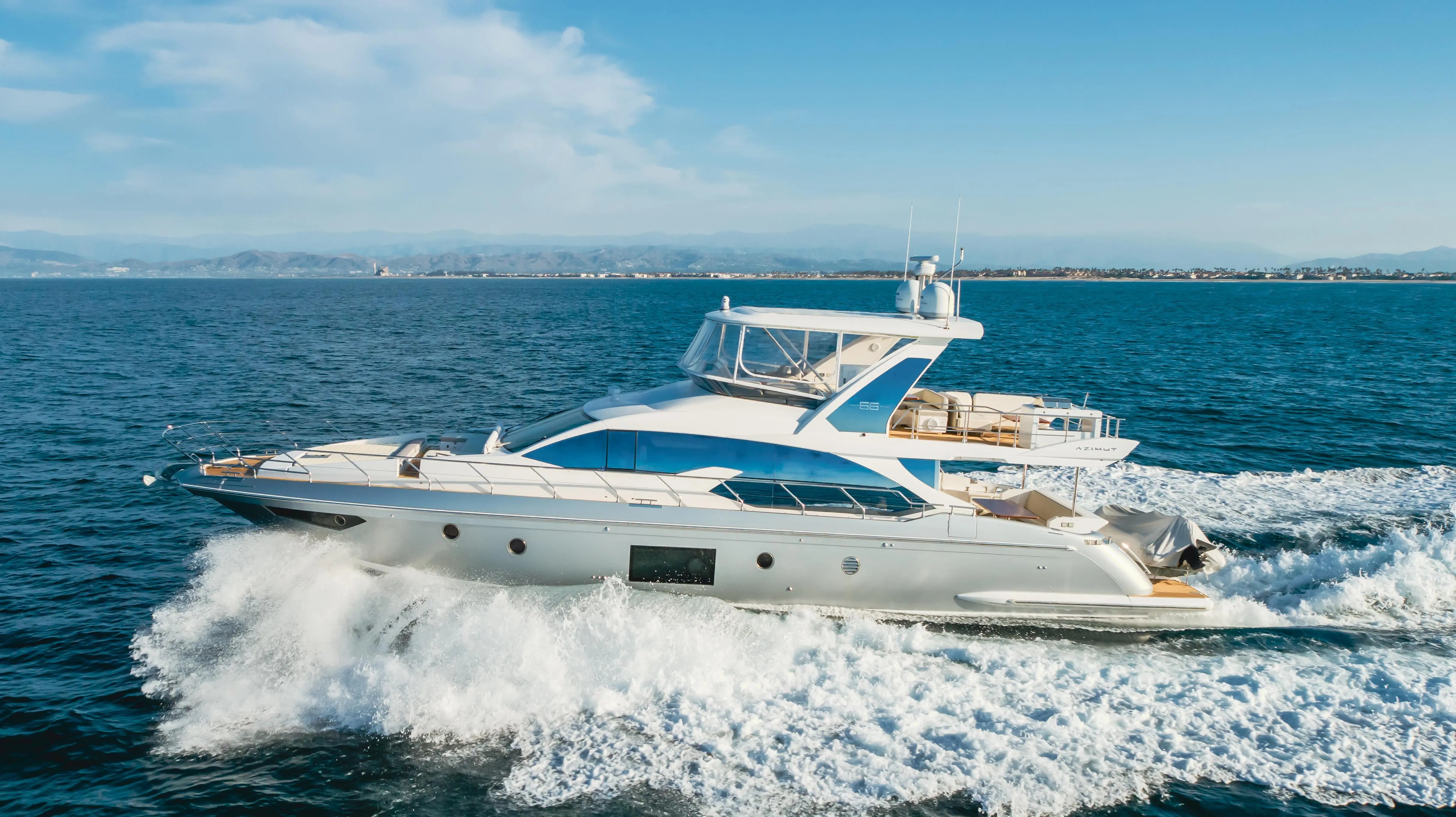 2017 Azimut 66