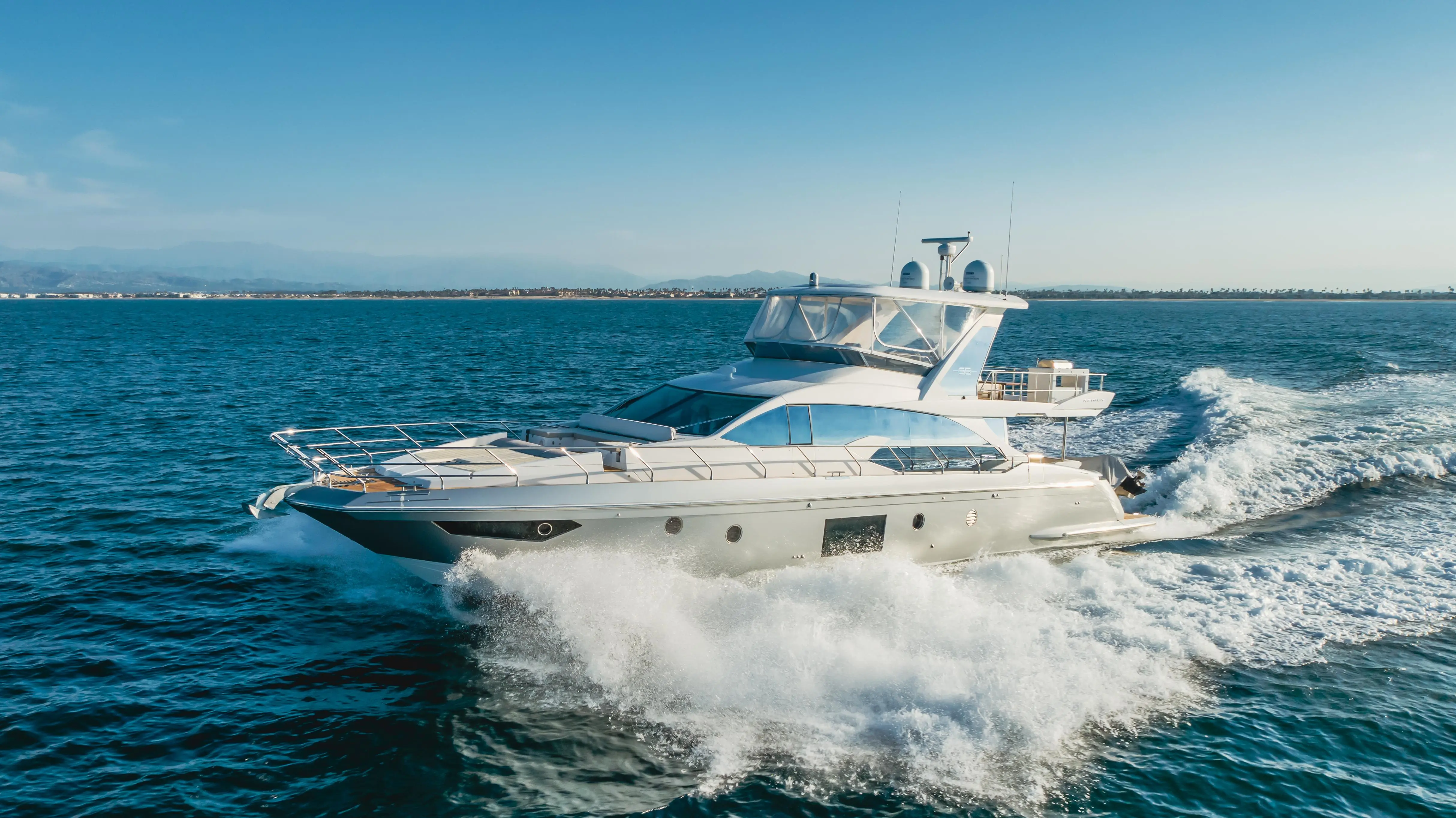 2017 Azimut 66