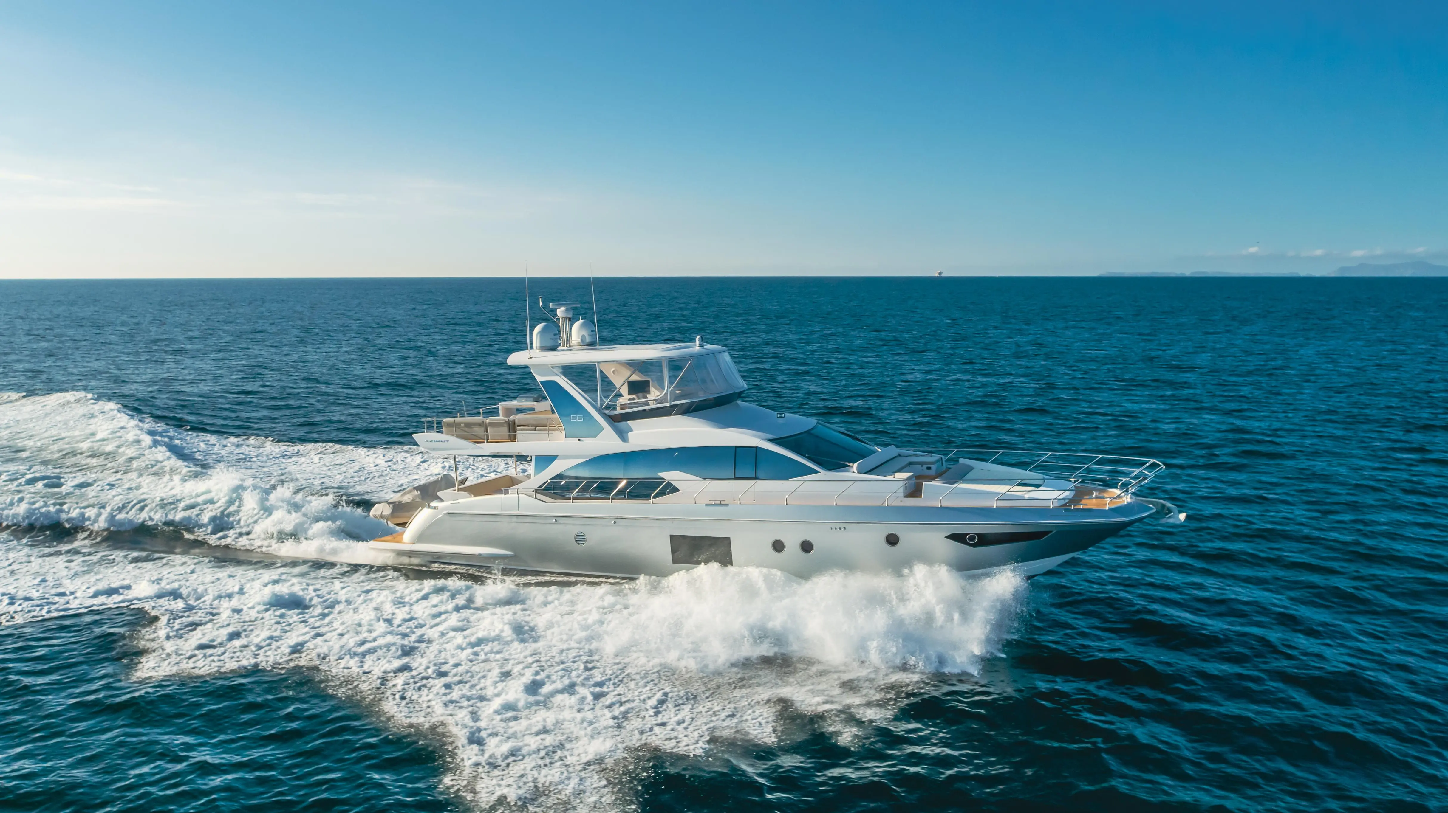 2017 Azimut 66