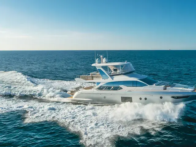 Azimut 66