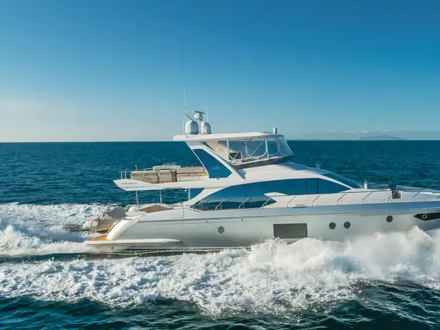 Azimut 66