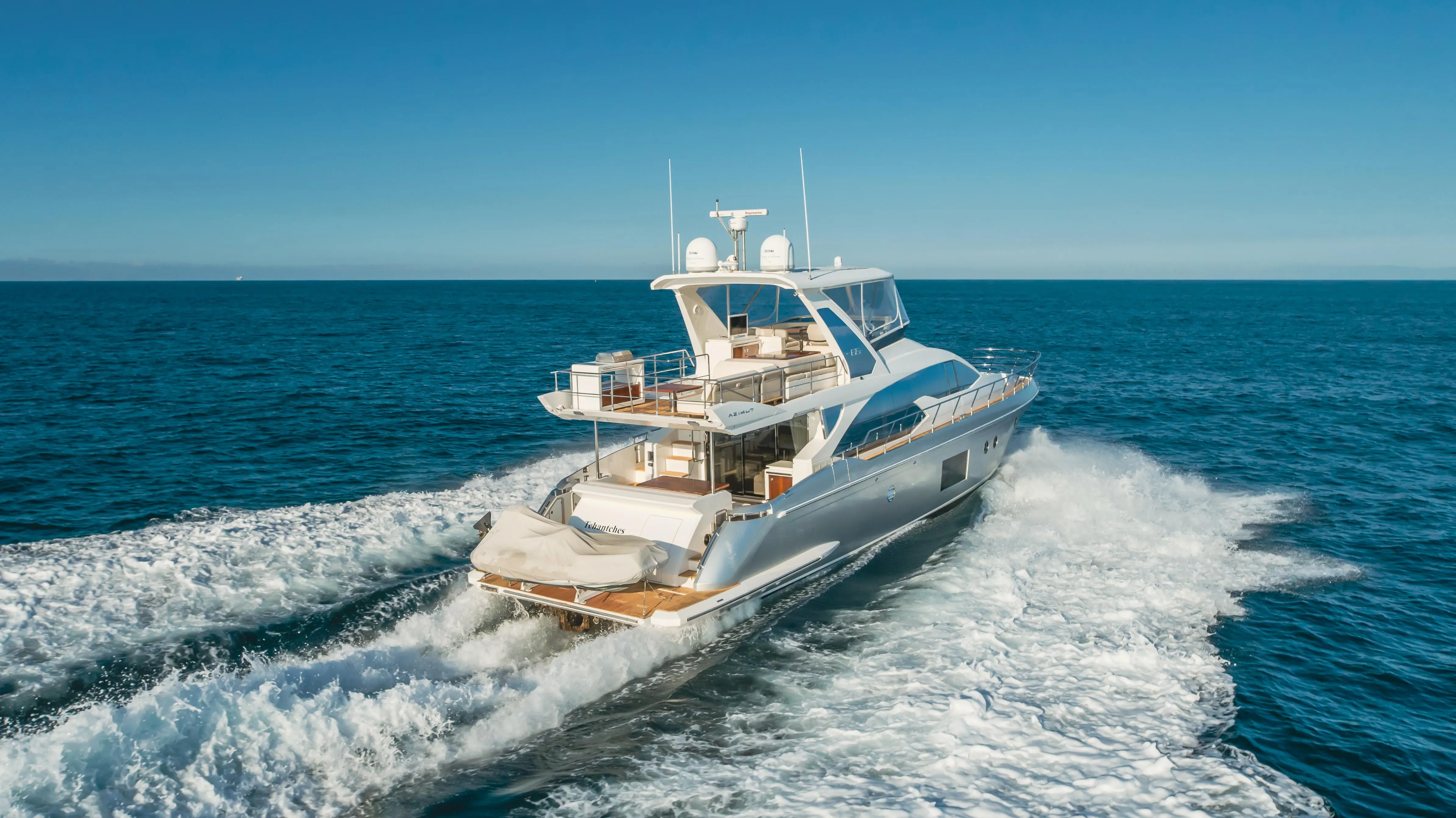 2017 Azimut 66