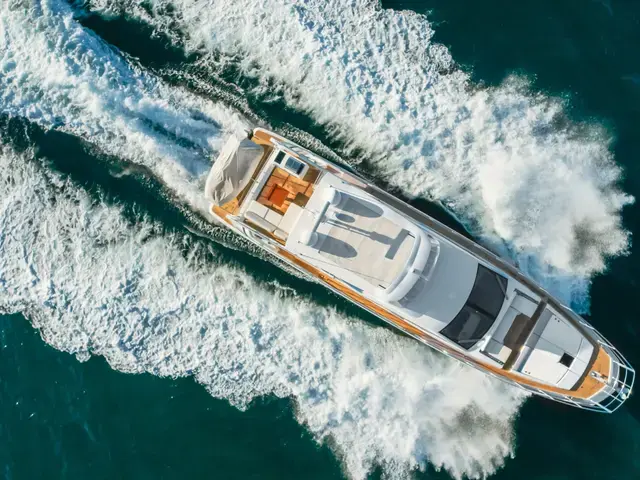 Azimut 66