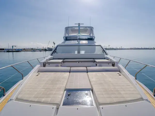 Azimut 66