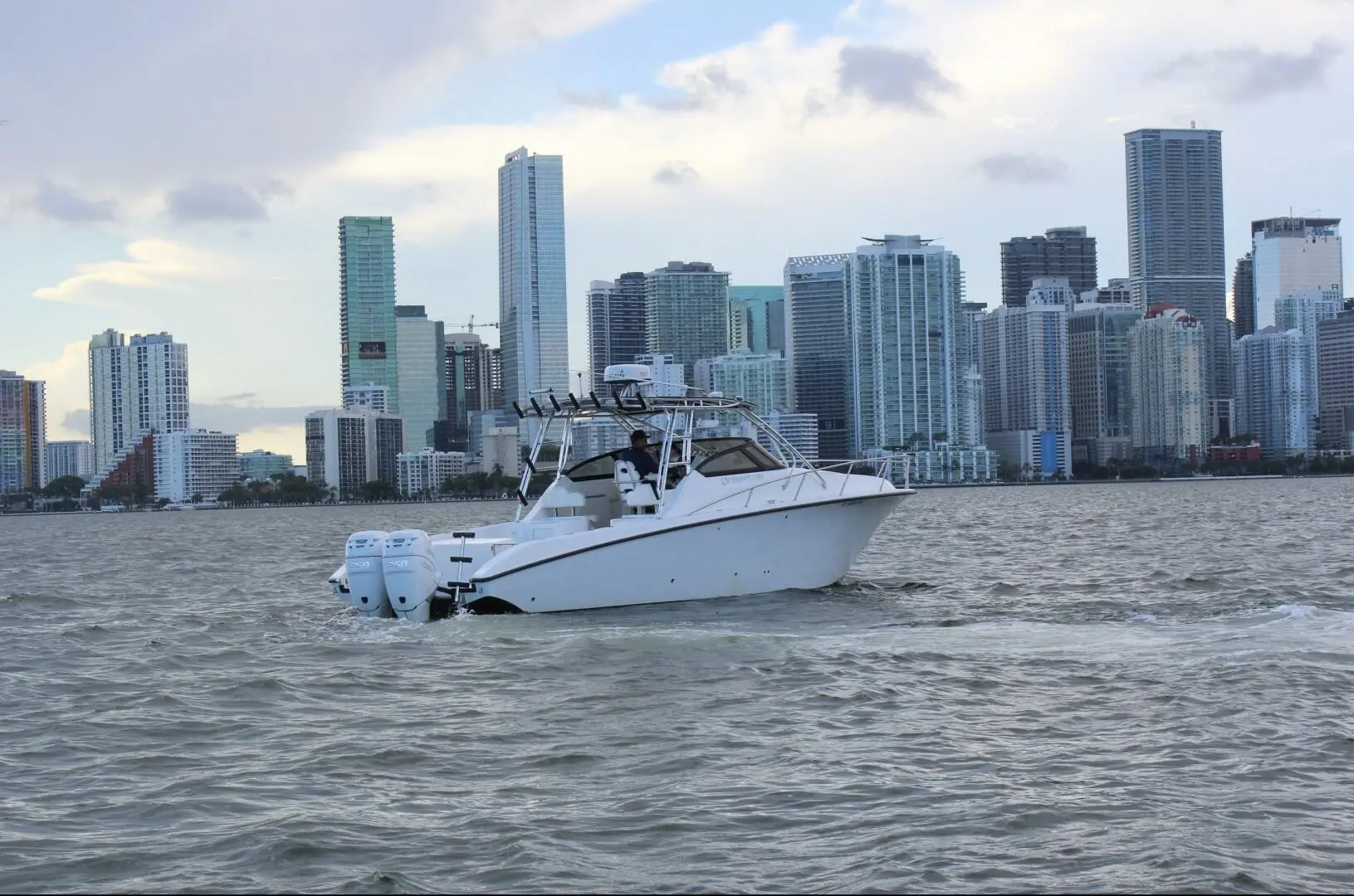 2007 Fountain 33 sportfish cruiser