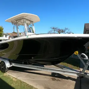 2021 Robalo R230