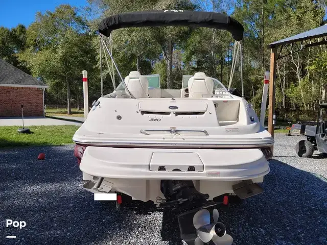 Sea Ray 240 Sundeck