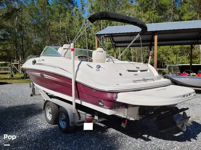 Sea Ray 240 Sundeck