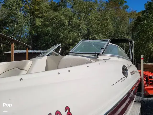 Sea Ray 240 Sundeck