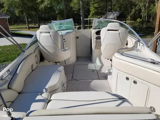 Sea Ray 240 Sundeck