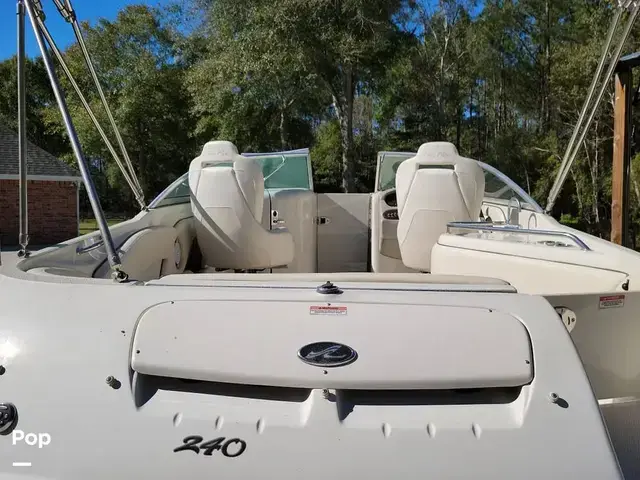 Sea Ray 240 Sundeck