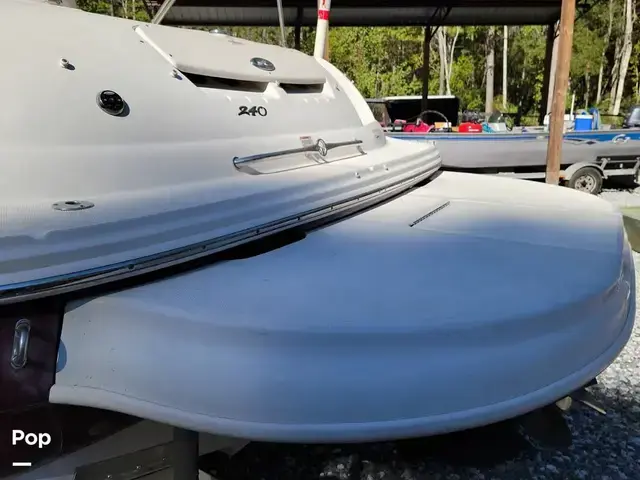 Sea Ray 240 Sundeck