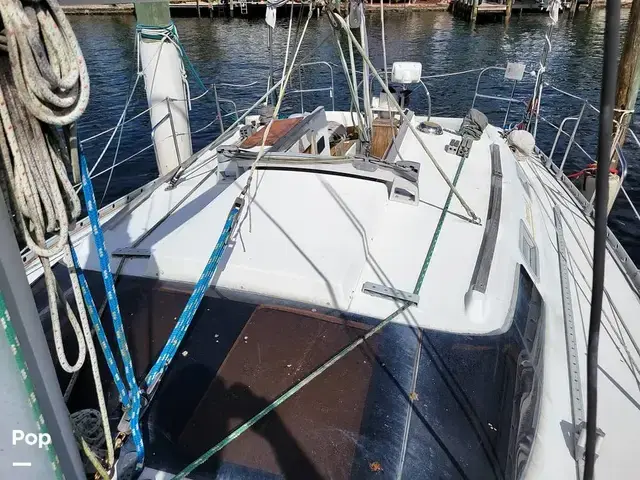 Beneteau Oceanis 350