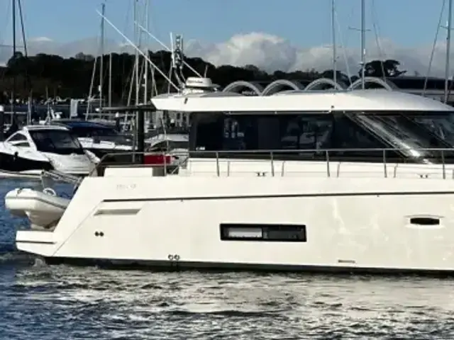 Sealine C48