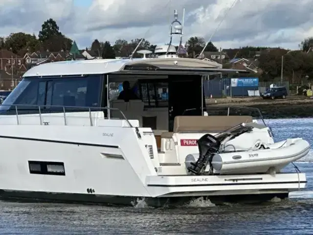 Sealine C48