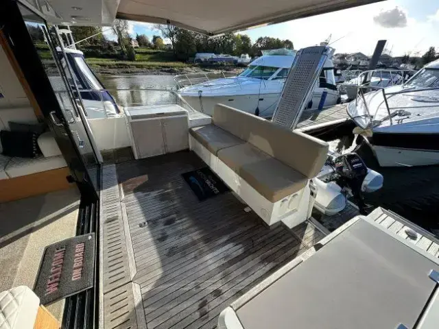 Sealine C48