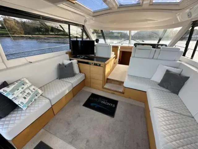 Sealine C48