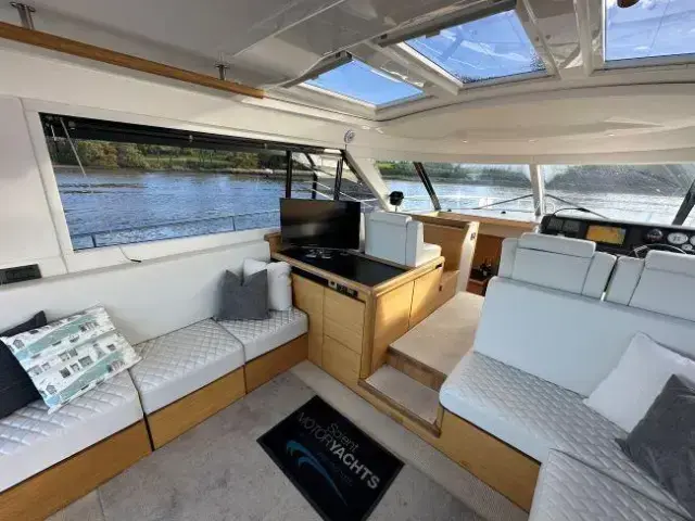 Sealine C48