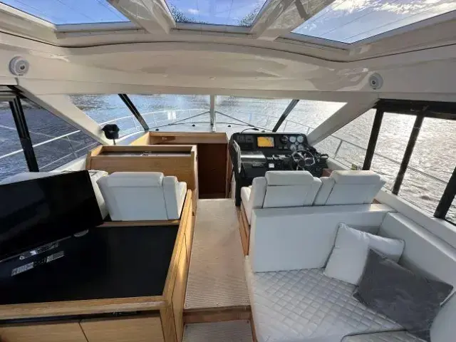 Sealine C48