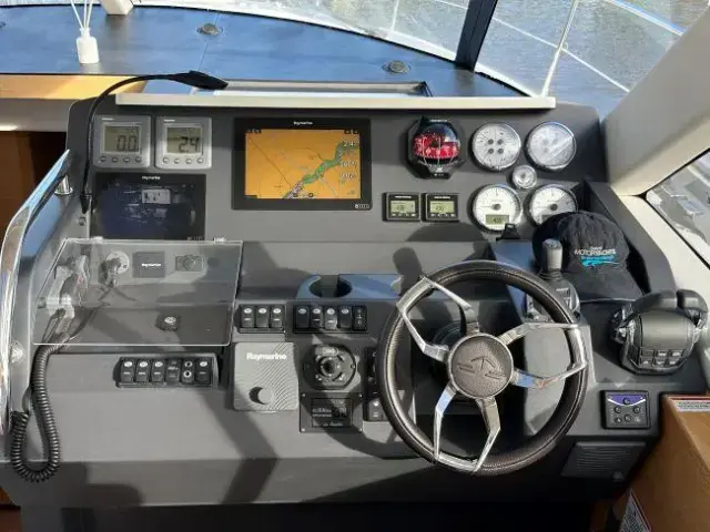 Sealine C48