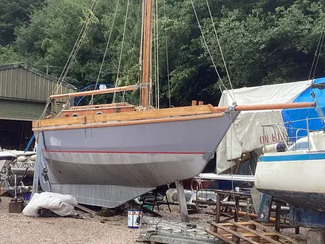 Classic 28' Gaff Cutter