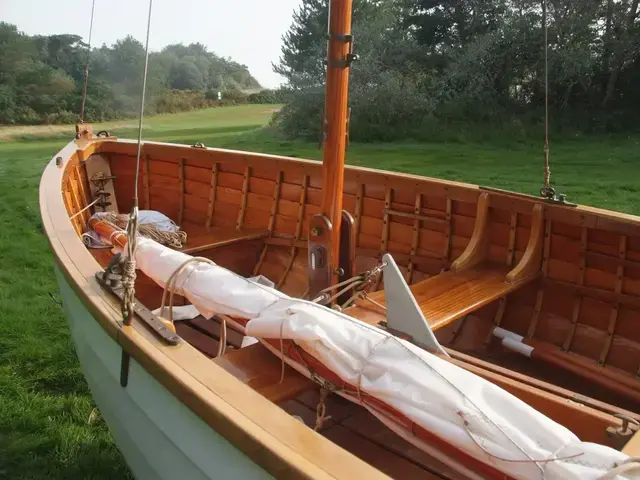 Classic Boat Norfolk Oyster Sailing Dinghy