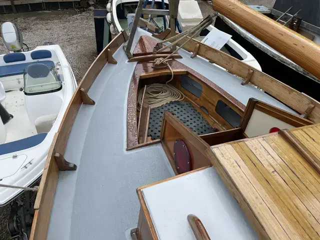 Classic 28' Gaff Cutter