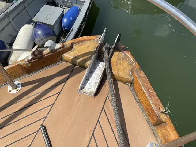 Classic Fred Parker Twin Screw Motor Yacht