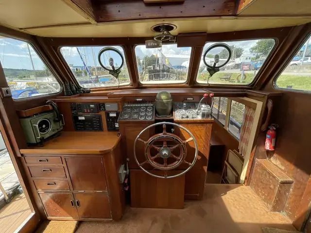 Classic Fred Parker Twin Screw Motor Yacht