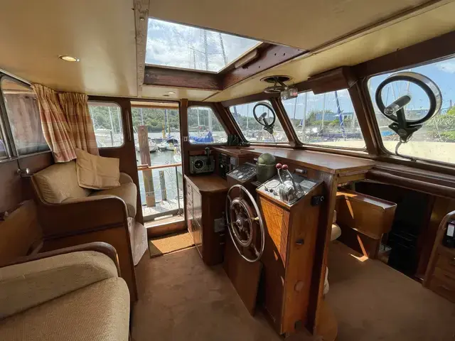 Classic Fred Parker Twin Screw Motor Yacht