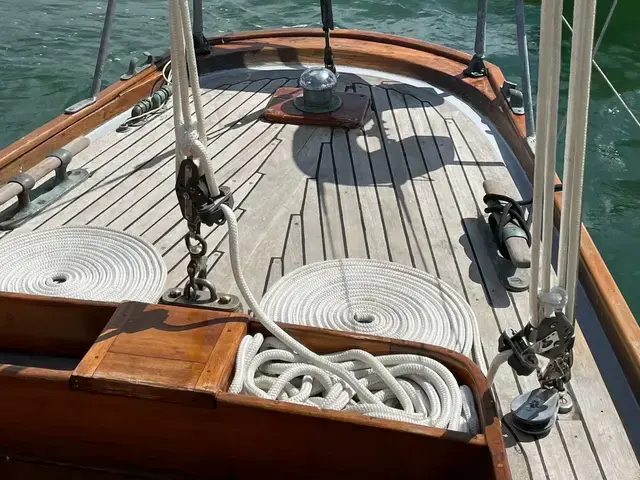 Classic 43' Camper and Nicholson Sloop