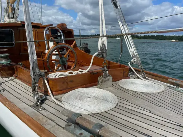 Classic 43' Camper and Nicholson Sloop