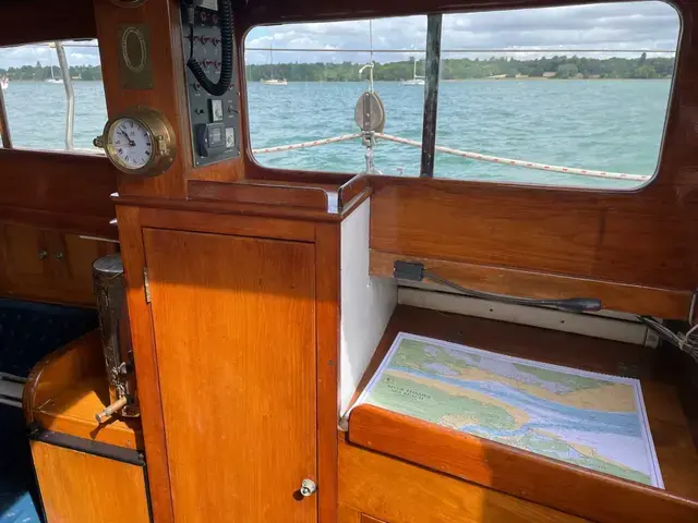 Classic 43' Camper and Nicholson Sloop