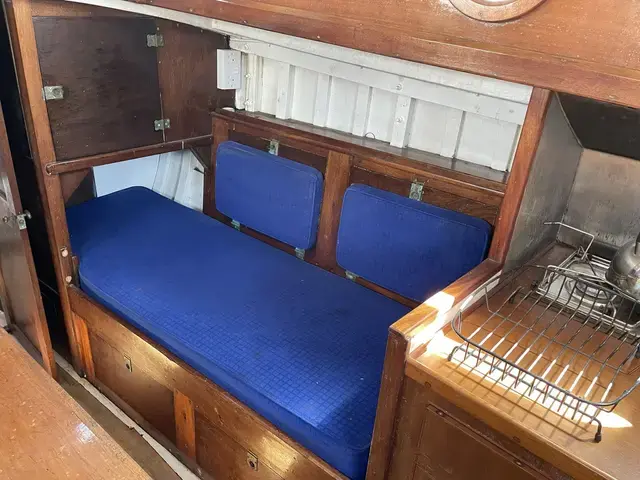 Classic 12 Ton Hillyard Sloop