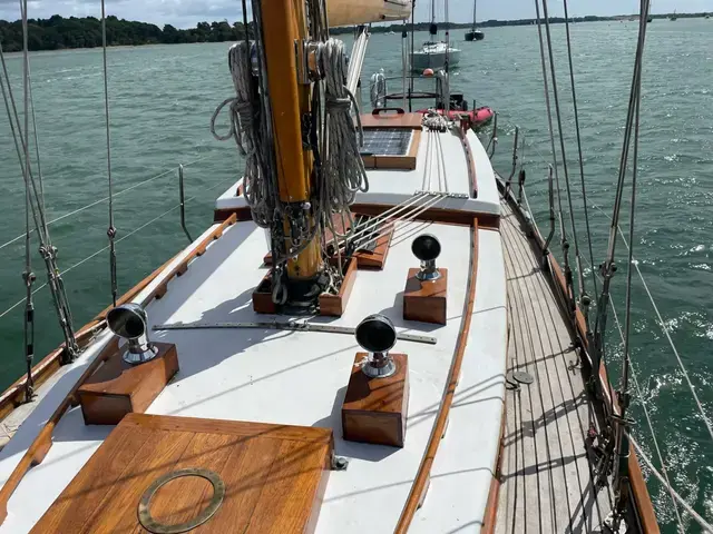 Classic 43' Camper and Nicholson Sloop