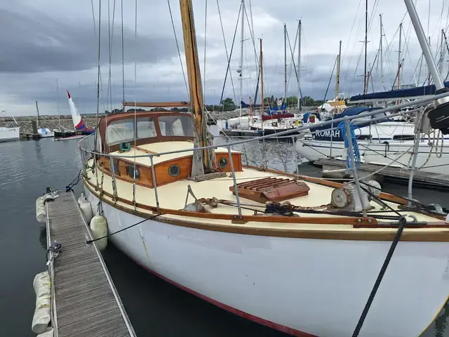 Classic 12 Ton Hillyard Sloop