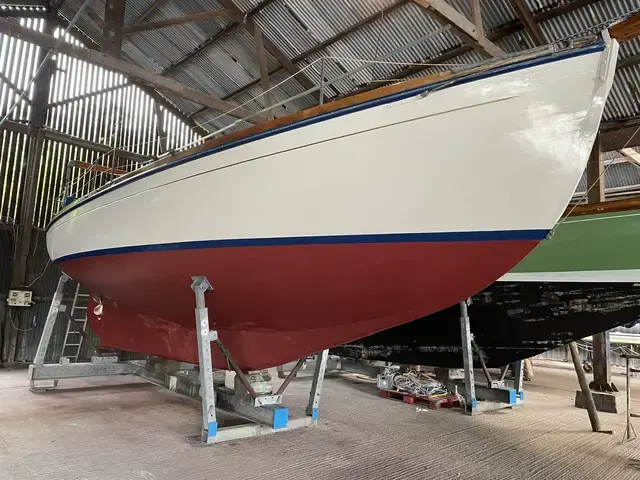 Classic Warner 33 Bermudan Cutter