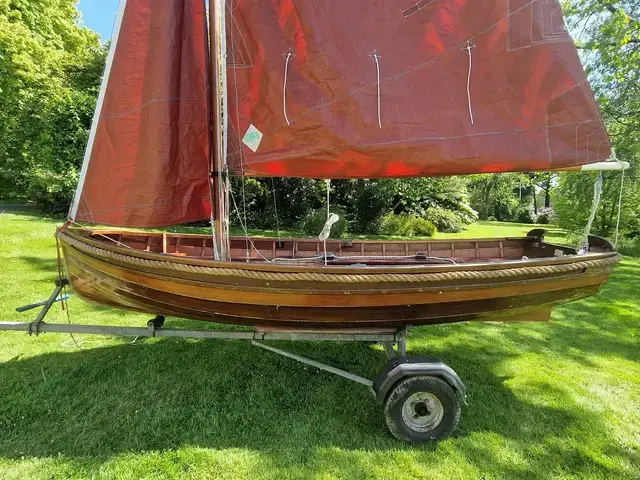 Classic Wootton Bridge Sailing Dinghy