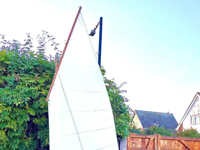 Classic Lugsail Pram Dinghy