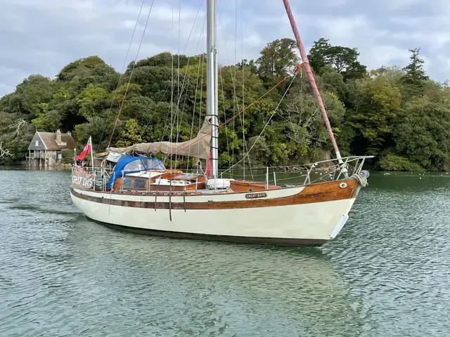 Classic Laurent Giles Sloop