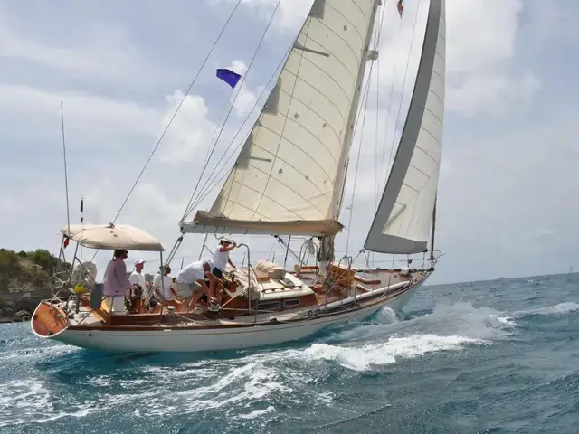 Classic Kim Holman Cruiser Racer Sloop