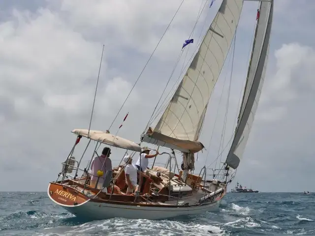 Classic Kim Holman Cruiser Racer Sloop