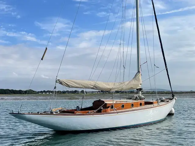 Classic Percy Crossley Bermudan Sloop