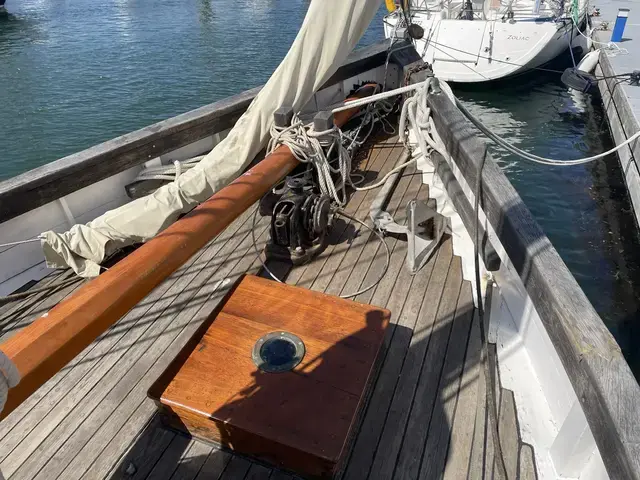 Classic Looe Lugger Guiding Star