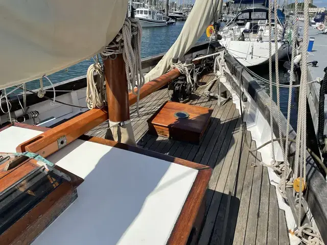 Classic Looe Lugger Guiding Star