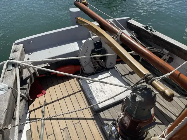 Classic Looe Lugger Guiding Star