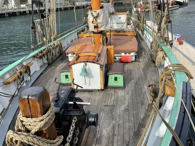 Classic Westcountry Trading Ketch Bessie Ellen