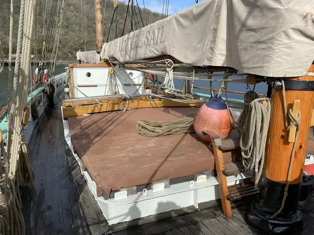 Classic Westcountry Trading Ketch Bessie Ellen