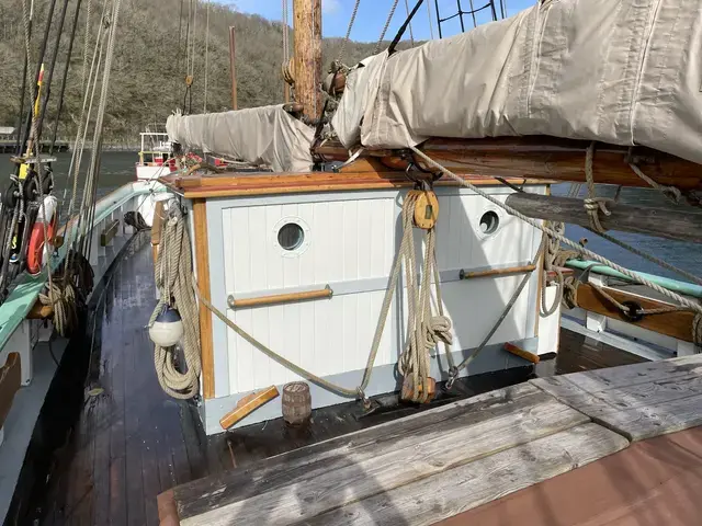 Classic Westcountry Trading Ketch Bessie Ellen